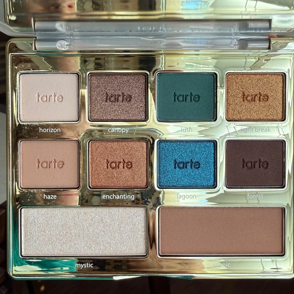 NIB Tarte Glamazon Amazonian Clay Eyeshadow Pallete